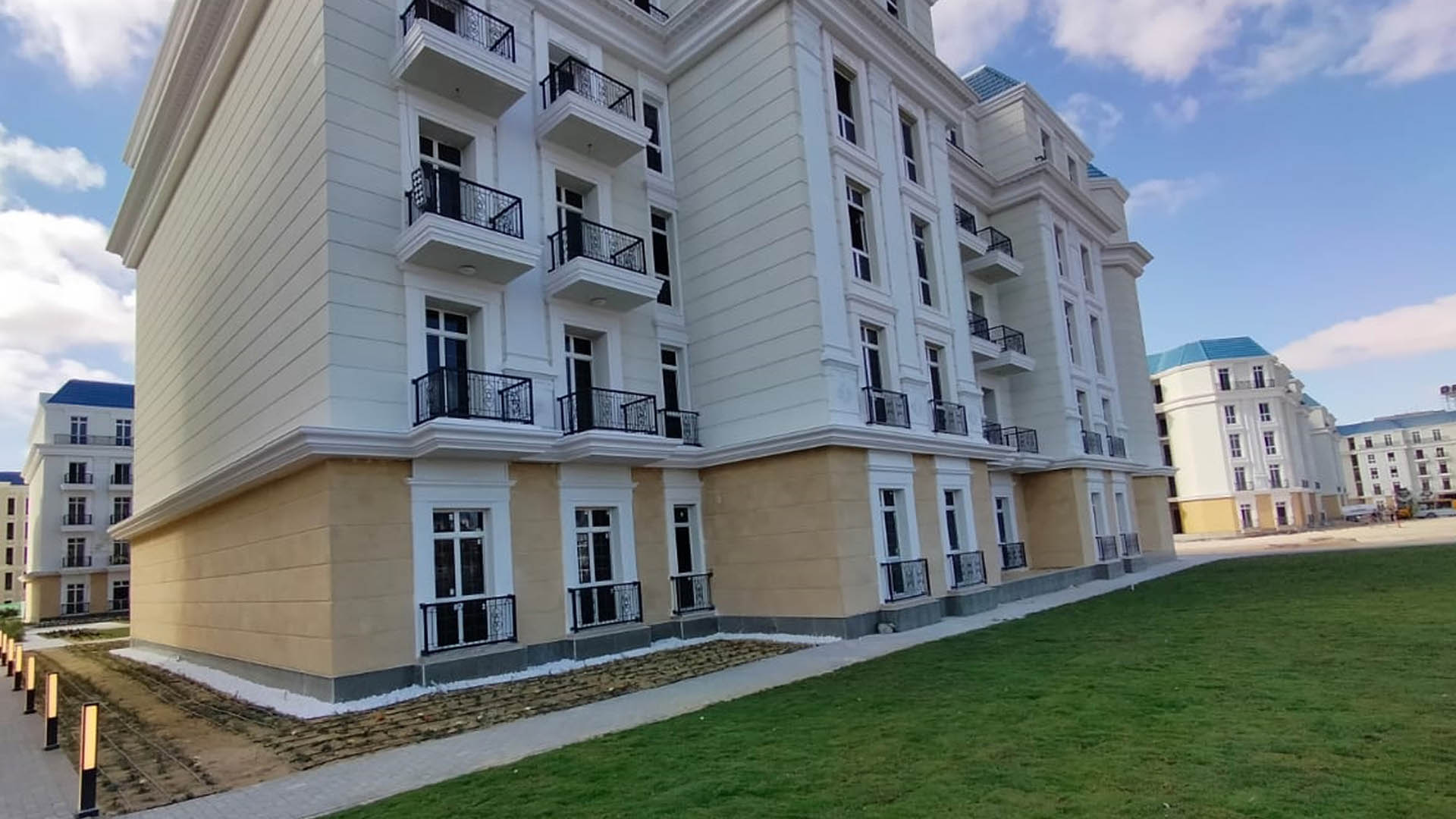 Untitled-1_0011_Layer 1